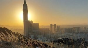 Jabal Al-Khandamah Keindahan di Jantung Makkah - salma tour