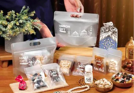 8 Oleh-oleh Umroh Terbaik yang Wajib Masuk Daftar Belanja Anda