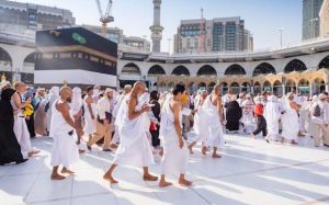 Thawaf: Rukun Umroh yang Penuh Hikmah dan Makna Spiritual salma tour